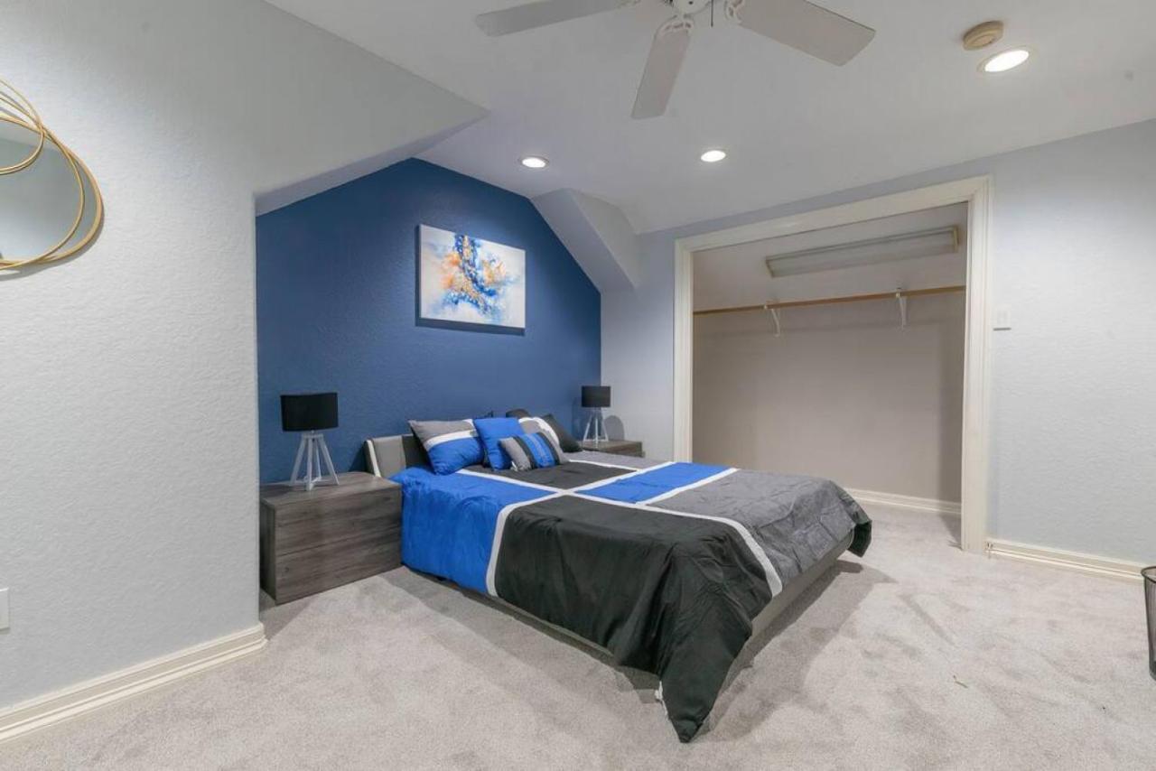 Huge 6 Bedroom With Pool, Spa, 85 Inch Tv, Game Room Houston Eksteriør billede